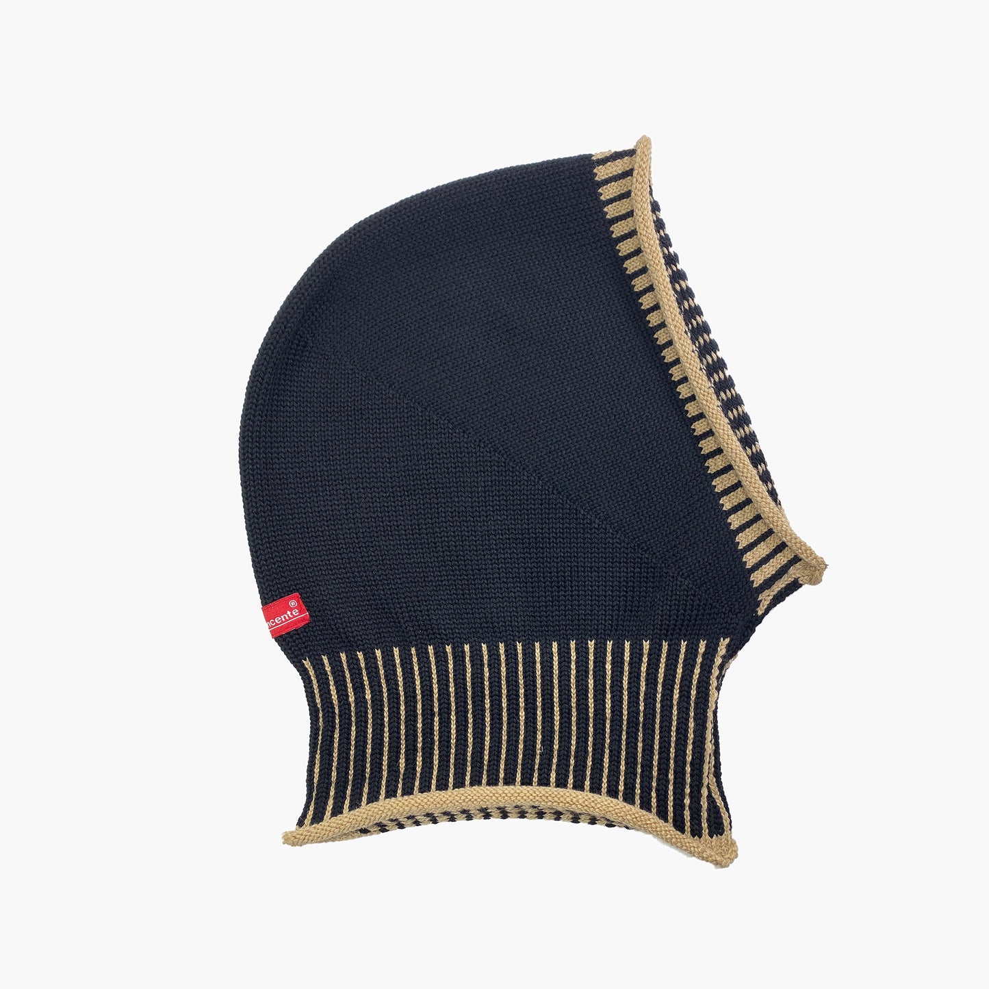 Schwarze gestrickte Mütze wie eine Sturmhaube. Am Hals und um das Gesicht mit elastischem längsgestreiften Bund in Beige.